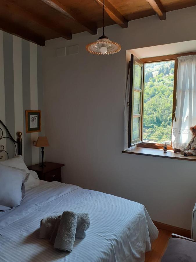칸가스 델 나르세아 La Casina De Santulaya 빌라 외부 사진