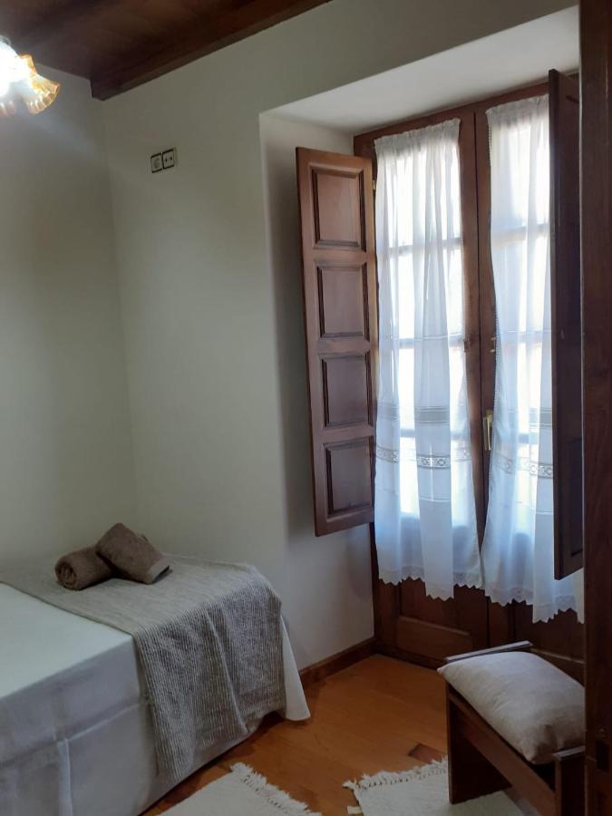 칸가스 델 나르세아 La Casina De Santulaya 빌라 외부 사진